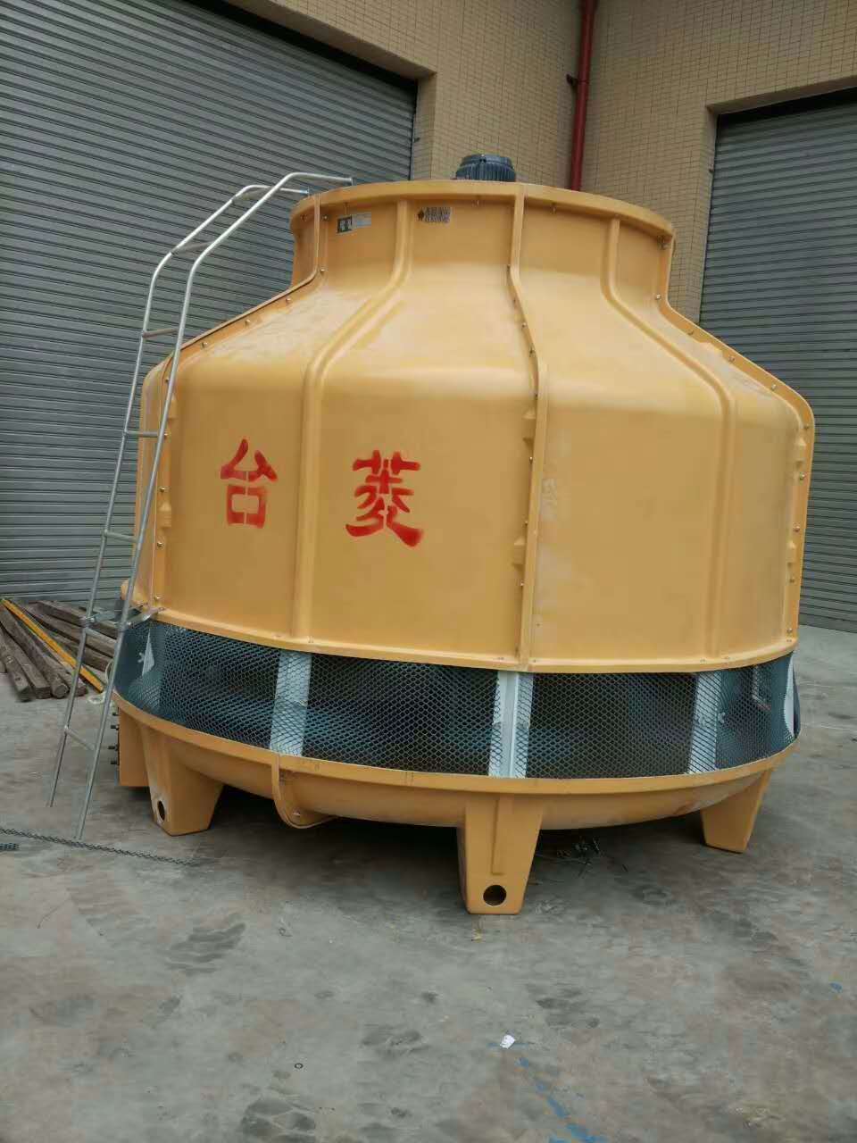 广州圆形冷却塔零售-冷水机制冷设备品牌认准台菱冷水机