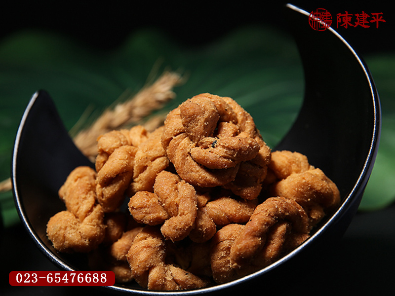 洪崖洞出名的老街陈麻花哪家味道正宗选陈建平麻花