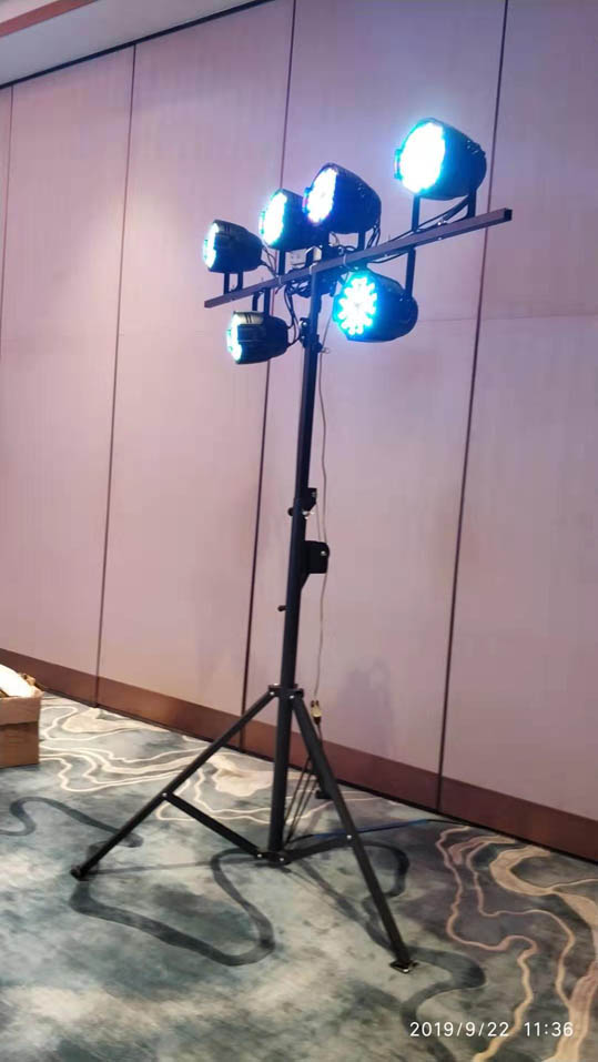 搭建,背景墙制作安装,舞台前侧板,led二侧的背景展板搭建,面光灯出租