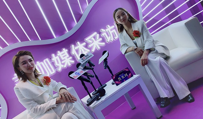 mk美咖纹绣市场执行董事:米珂老师