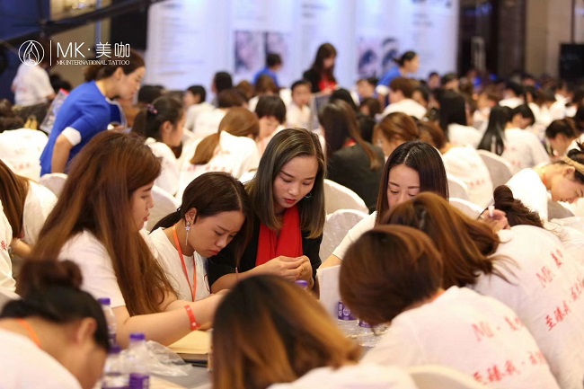 mk美咖纹绣市场执行董事:米珂老师