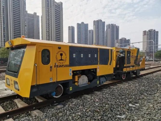 洛阳科技职业学就业榜样说——助力轨道交通发展的“洛科力量”