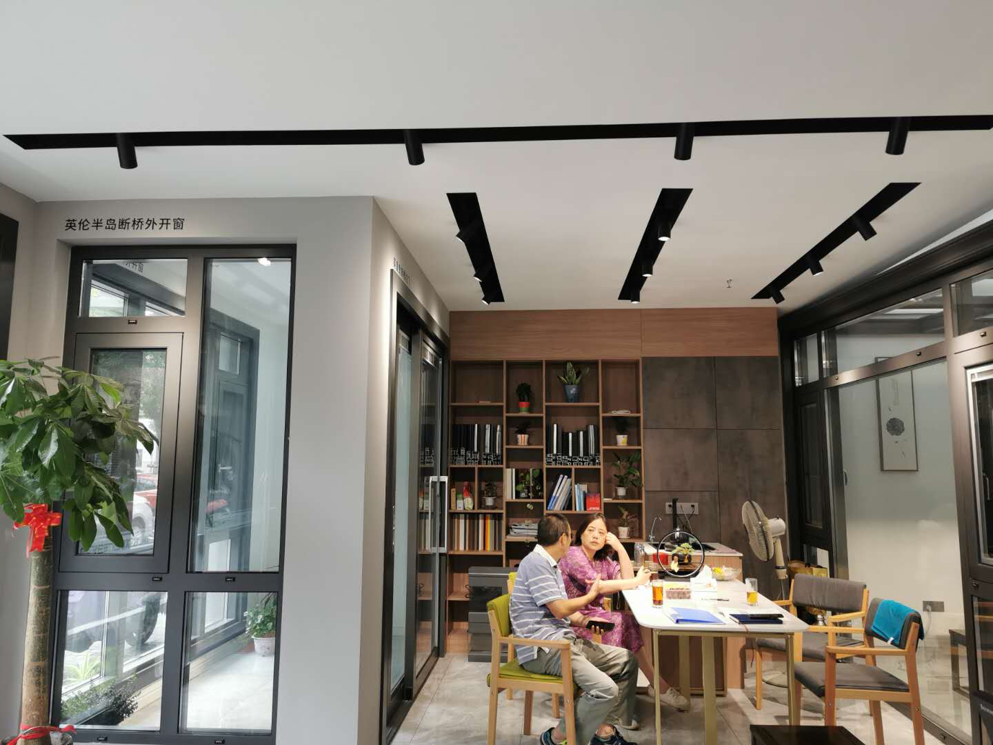2020铝合金门窗十大_2020年塑钢门窗十大品牌评选,期待您的参与!
