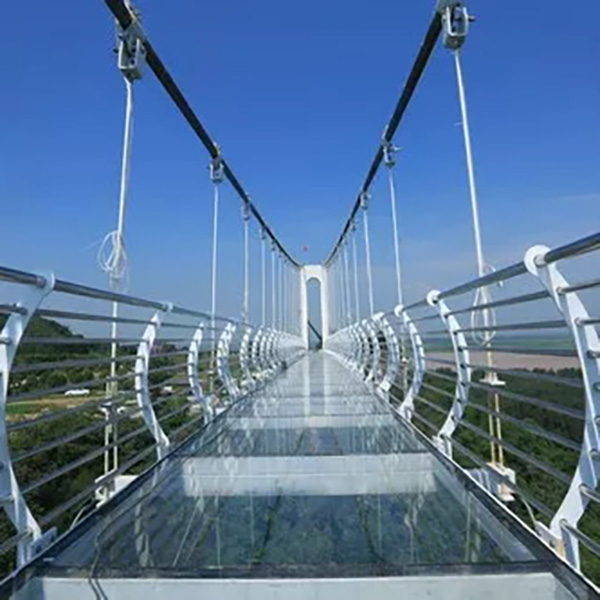 三亚高空玻璃吊桥