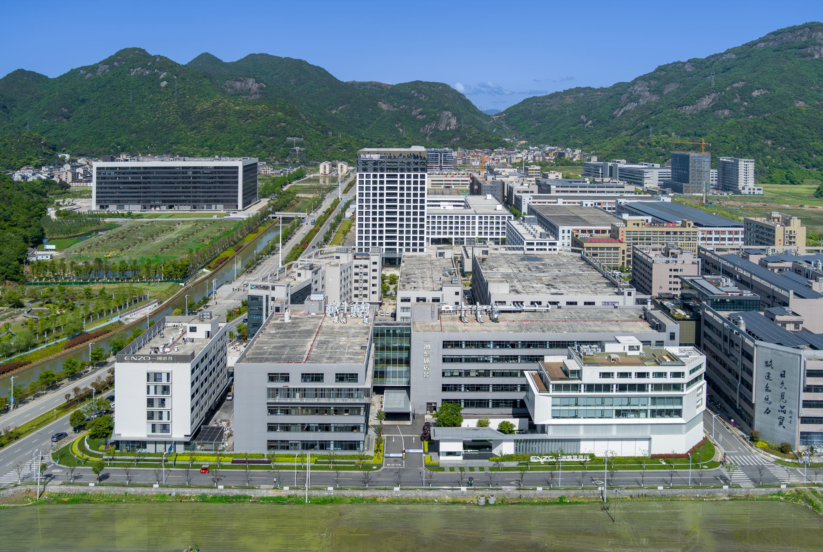 中小服务商产能不足，浙江一洲道具如何承载批量拓店？
