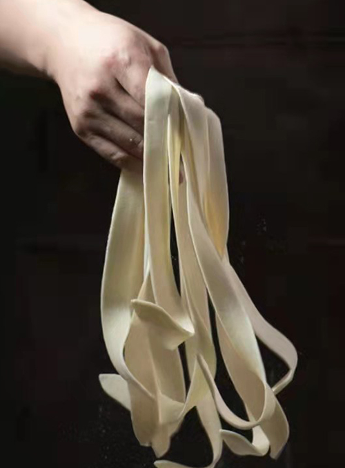 铺盖面找哪个品牌|油泼面批发-到玉筋食品