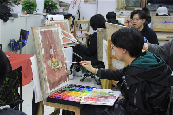 从新长风走向国美丨19届学子张茜茹邀请你报考中国美术学院