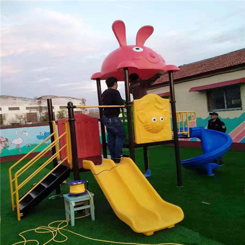 课桌椅之变:从传统走向智能