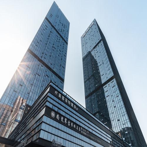 蓝爵国际中心【新办公楼出售】在哪里