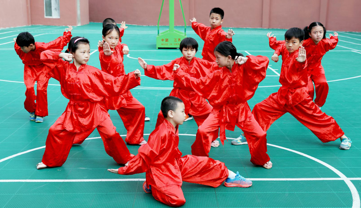 乌当区重点私立学校英才文武学校环境幽美