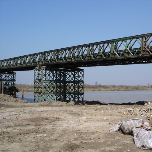 321贝雷梁公司_首创路桥